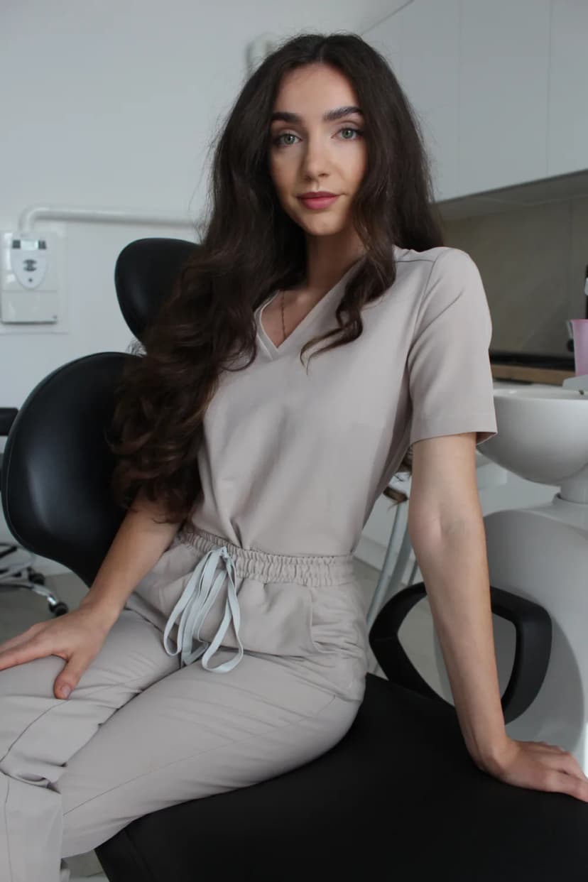 Kristína Koštrnová, Zubná sestra